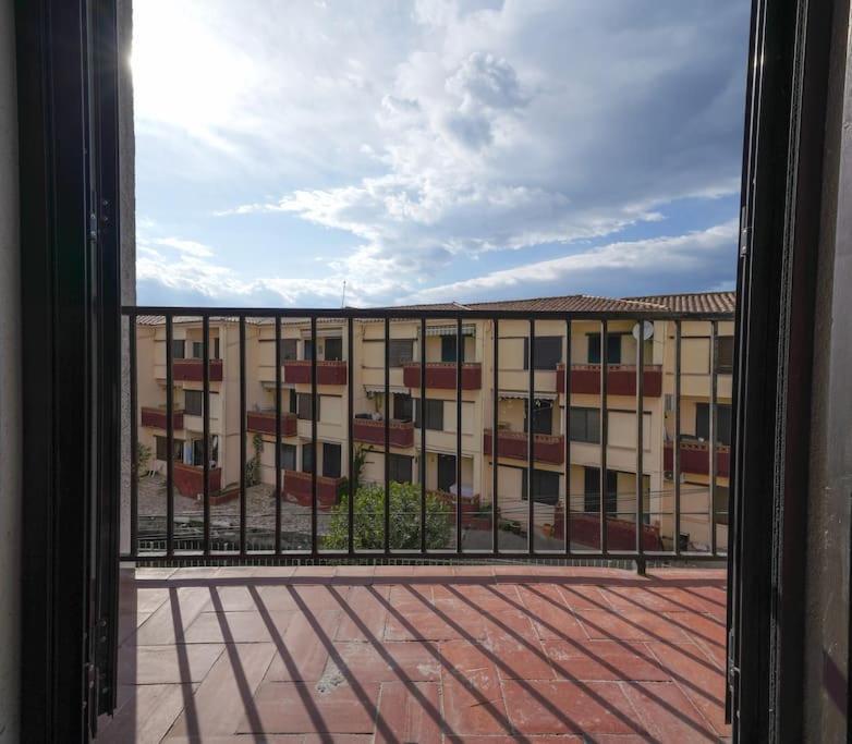 Bonito Apartamento Equipado, Cerca De La Playa Empuriabrava Eksteriør bilde