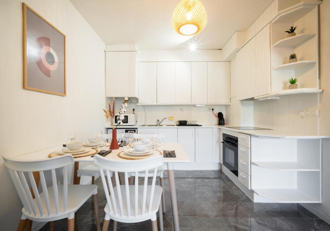 Bonito Apartamento Equipado, Cerca De La Playa Empuriabrava Eksteriør bilde